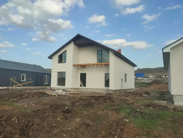 Ташбулатово: двухэтажный дом — газоблок, штукатурный фасад, фото 1