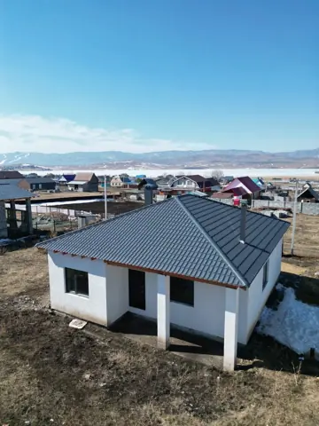 Ташбулатово: одноэтажный дом под вальмовой кровлей — газоблок, штукатурный фасад, фото 2